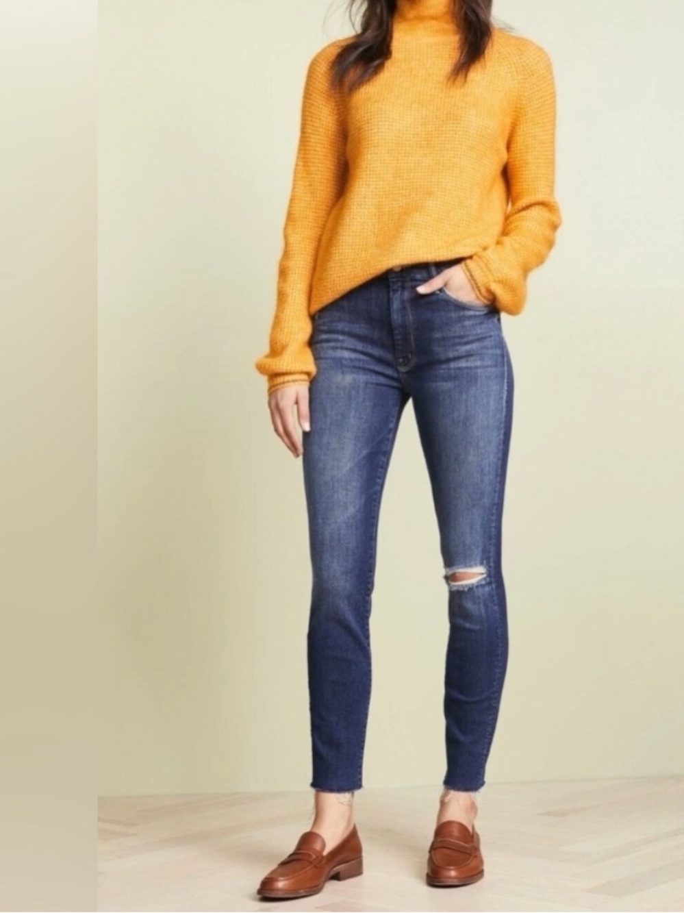 MOTHER | (sz 30) High Waisted “Looker” Ankle Fray Jeans
